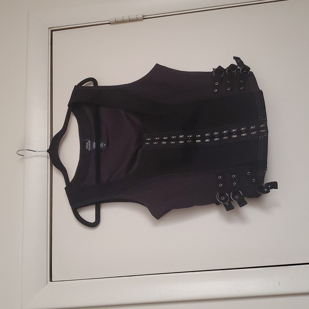 *NWT* Social Collision Black Hook & Eye Sleeveless Tank Top with Buckle Details - Picture 2 of 16
